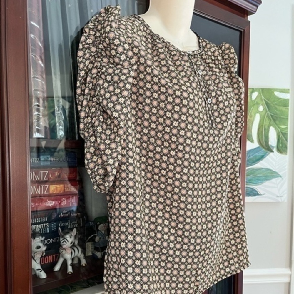 NWT Max Studio Floral Patterned Half Sleeve a Top Small - Picture 4 of 16